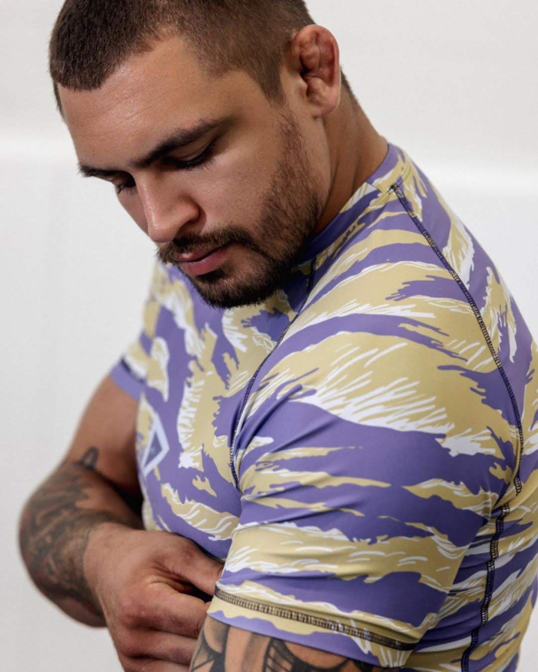 2023 Camo series “Tiger” short sleeves rash guard