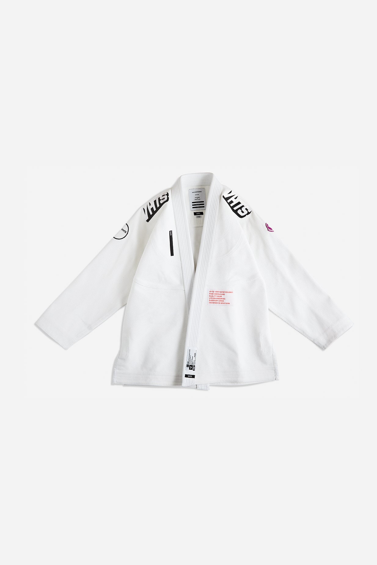Brazilian Jiu Jitsu Gi G 2020 Jacket 550 GSM pearl weave EVA foam lapel Wide sleeve tape High quality embroidery Pants 9 oz Rip stop cotton fabric Flat rip stop draw string Two belt loop system Triangle knee pad 3 Colors: Blue,White and Black vhts europe