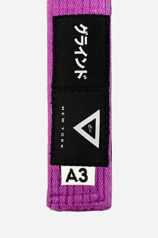 Brazilian Jiu Jitsu HEMP BELT BLACK LABEL (SPECIAL EDITION) This belt is made with HEMP fabric. 8 count stitching High quality label Natural hemp fabric’s structure allows air goes through easily. This helps to prevent from bacteria adherence and dwelling. Natural dry under sunlight will help to maintain the belt clean. vhts europe