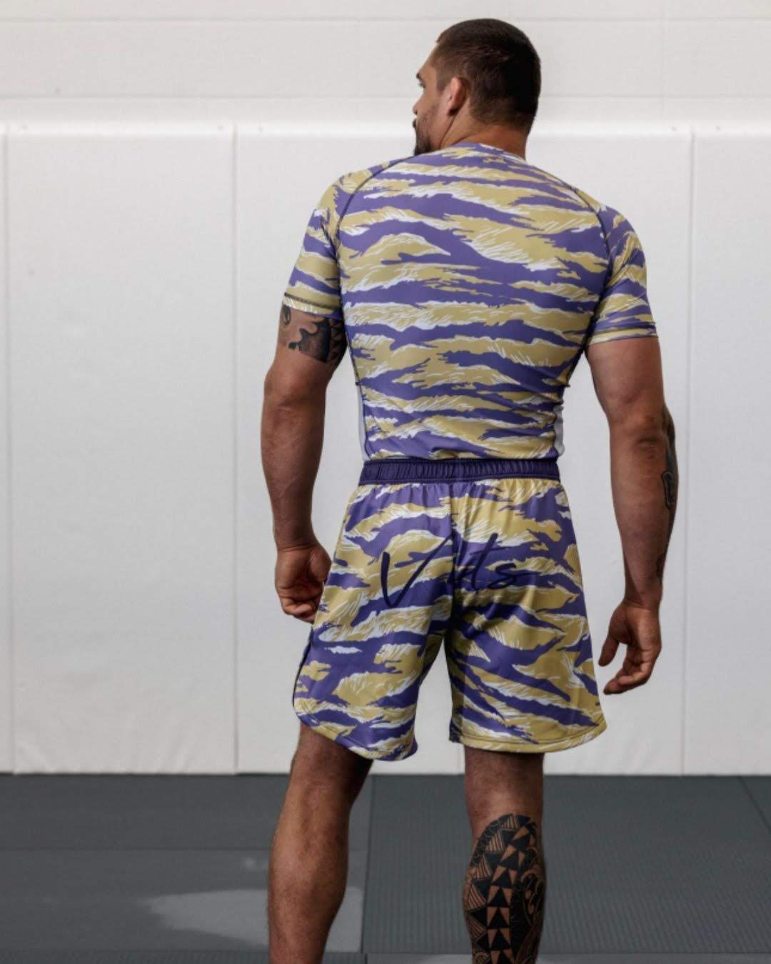 2023 Camo series “Tiger” short sleeves rash guard