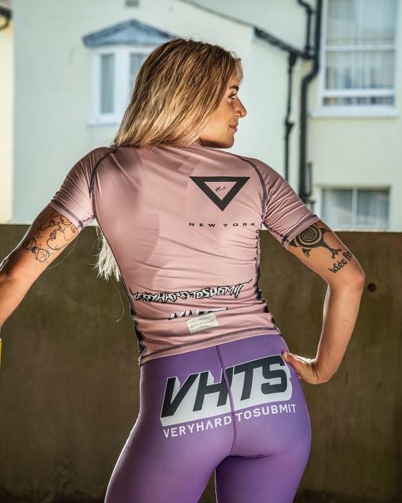 2020 Spats purple 220 GSM Polyester 80% x lycra 20%  grip rubber band inside of end sleeve  Kate Bacik vhts europe